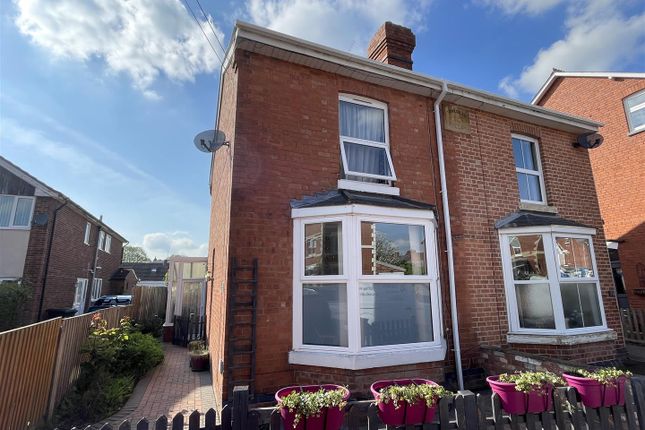 2 bedroom semi-detached house for sale