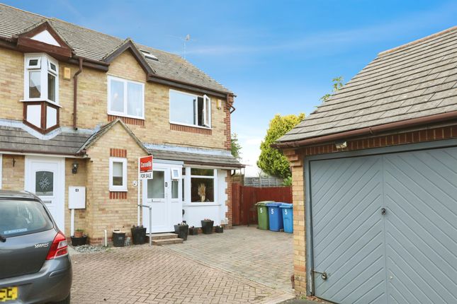 3 bedroom semi-detached house for sale