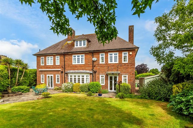 Howell Hill Grove, Ewell, Epsom 4 bed detached house for sale