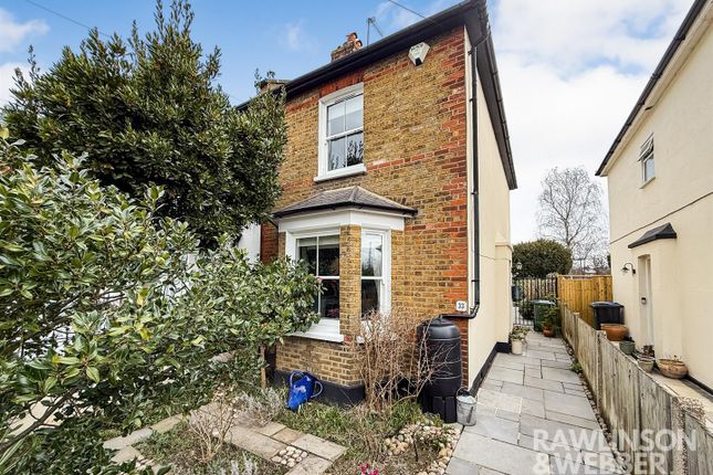 Nightingale Road, West Molesey KT8 2 bed semi