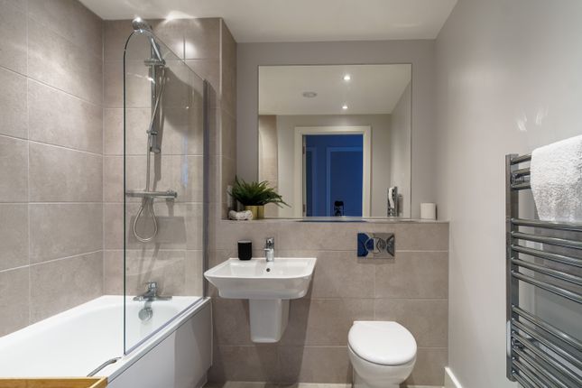 3 bed flat