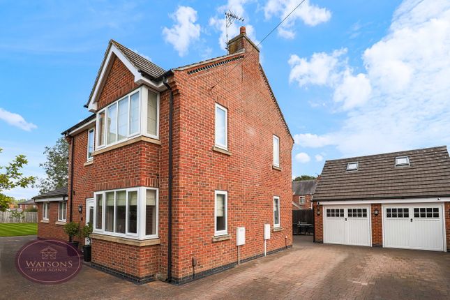 Hall Lane, Brinsley, Nottingham, NG16 3 bed detached house for sale
