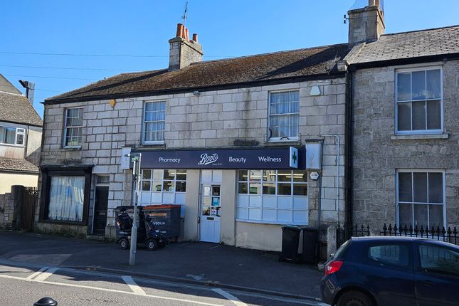 Easton Square, Portland, Dorset 2 bed flat for sale