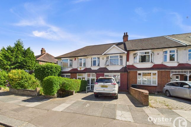 Ecclesbourne Gardens, London, N13 3 bed terraced house for sale
