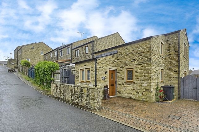 2 bedroom detached house for sale