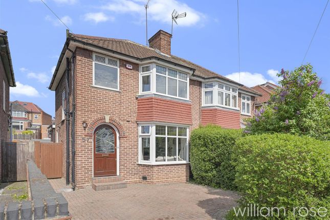 St. Albans Road, Woodford Green IG8 3 bed semi