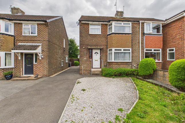 Barnes Avenue, Dronfield Woodhouse... 3 bed semi