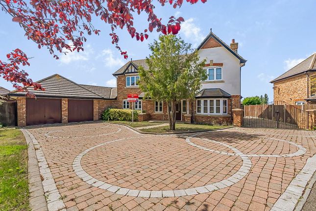 Court Tree Drive, Sheerness ME12 4 bed detached house for sale