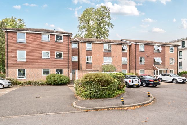 Church Road, Addlestone, KT15 1 bed flat for sale