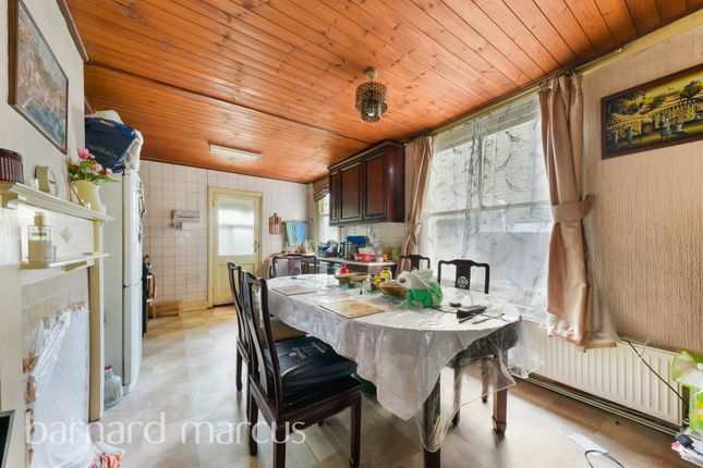 5 bedroom terraced house for sale