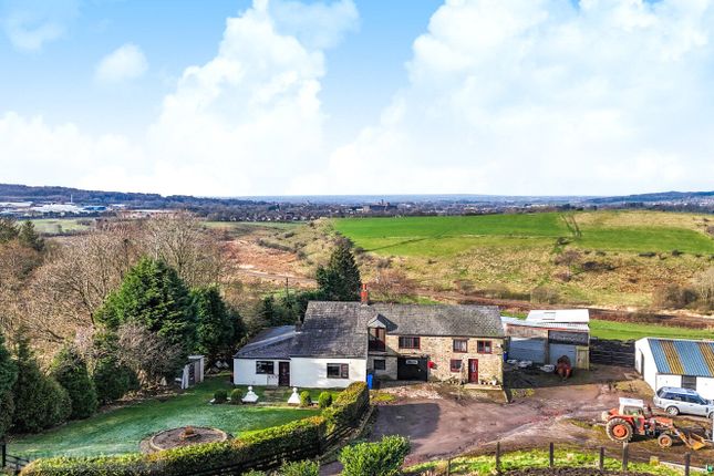 Fullwood, Shaw, Oldham, OL2 6 bed detached house for sale