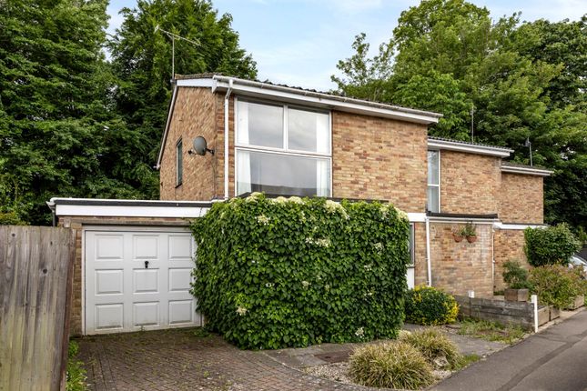 Parkfield, Horsham, RH12 3 bed end of terrace house for sale