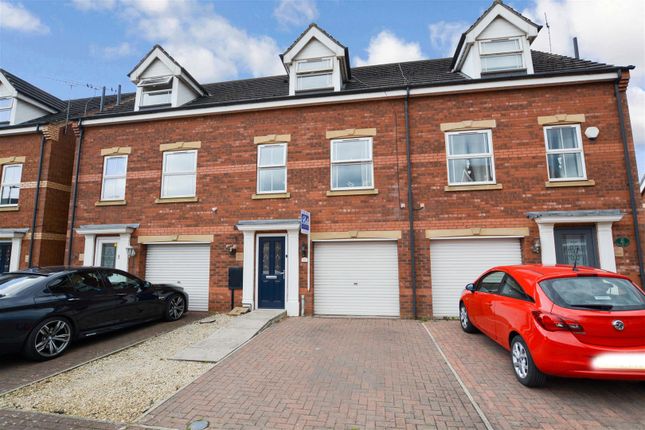 Laurel Way, Scunthorpe 3 bed terraced house for sale