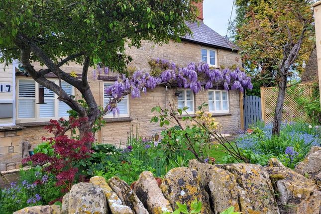 3 bedroom cottage for sale