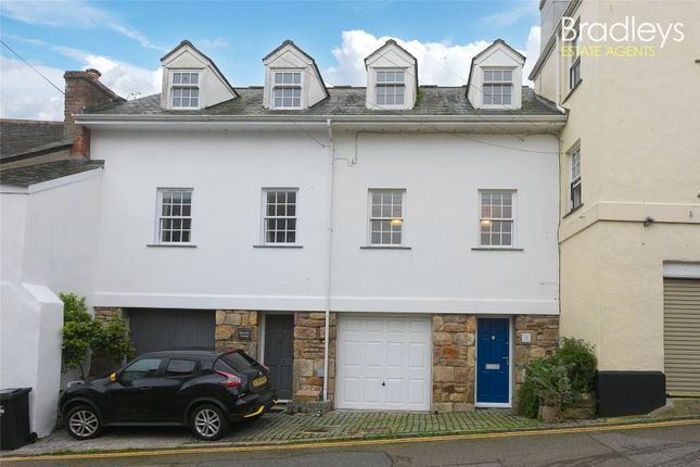 2 bed semi-detached house