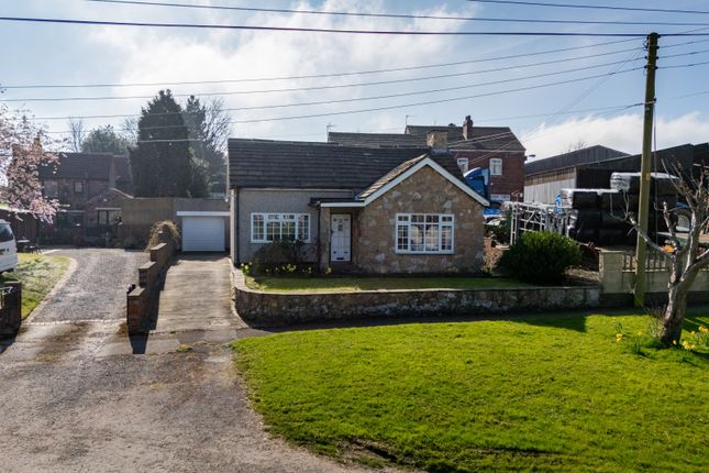 Sharlston Common, WF4 2 bed detached bungalow for sale