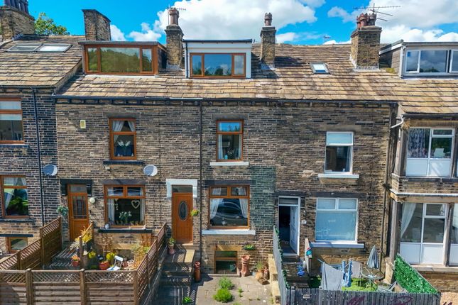 Lavinia Terrace, Bradford BD14 4 bed terraced house for sale