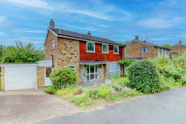 Wedgwood Drive, High Wycombe HP14 4 bed detached house for sale