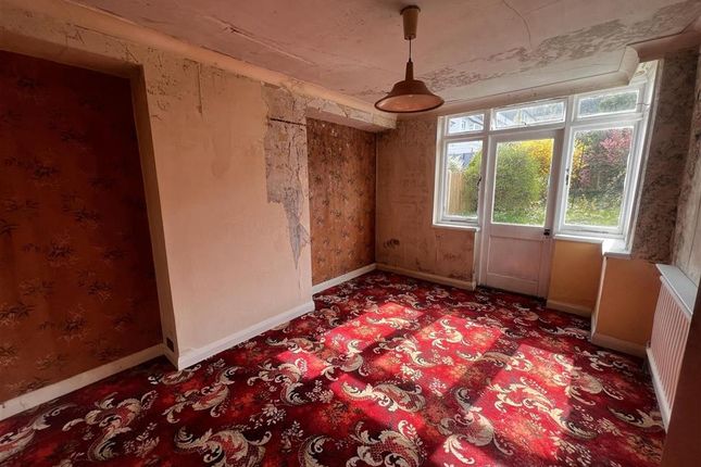 3 bed semi-detached house