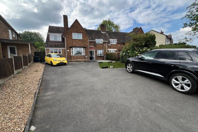 Thorns Road, Brierley Hill, DY5 2JT 4 bed semi