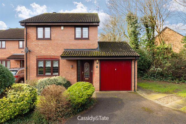 Portman Close, St. Albans 3 bed detached house for sale