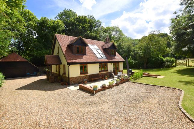 Salmons Road, Effingham, KT24 3 bed detached house for sale