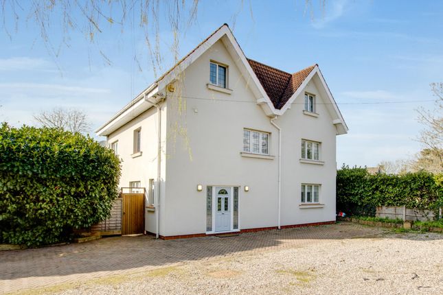 Roydon, Harlow CM19 6 bed detached house for sale