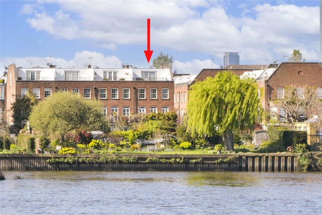 Chiswick Mall, London, W4 4 bed end of terrace house for sale