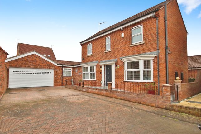 Shinewater Park, Kingswood, Hull, HU7... 3 bed detached house for sale