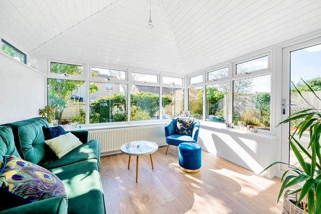 Godwins Close, Melksham SN12 4 bed detached house for sale