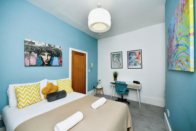 1 bed flat