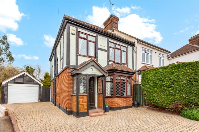 Highview Gardens, Upminster, RM14 3 bed semi