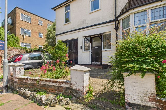 Windlesham Gardens, Brighton BN1 2 bed flat for sale