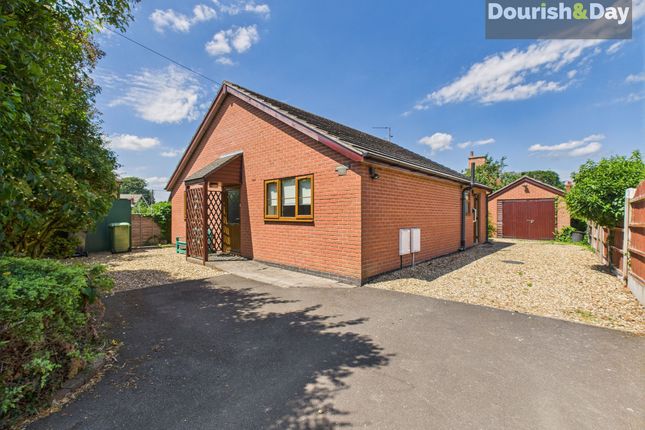 Buntingsdale Road, Market Drayton TF9 3 bed detached bungalow for sale
