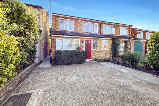 Liscombe Road, Bedfordshire LU5 4 bed semi