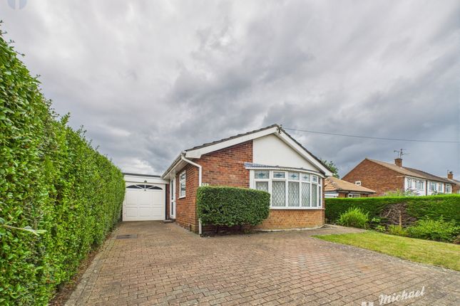 Craigwell Avenue, Aylesbury... 2 bed detached bungalow for sale