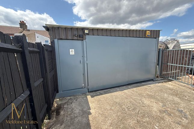 Gravesend DA12 Mixed use for sale