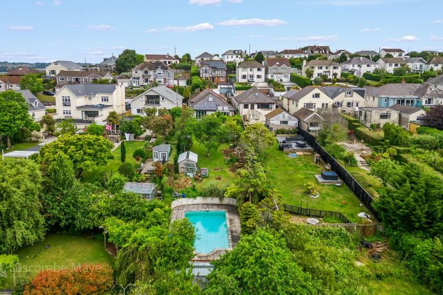 5 bedroom detached bungalow for sale