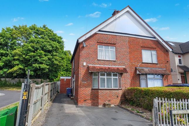 Clarendon Road, High Wycombe HP13 3 bed semi