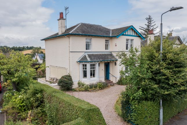 27 Victoria Road, Brookfield, PA5 8UA 4 bed detached house for sale