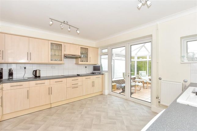 3 bed detached house