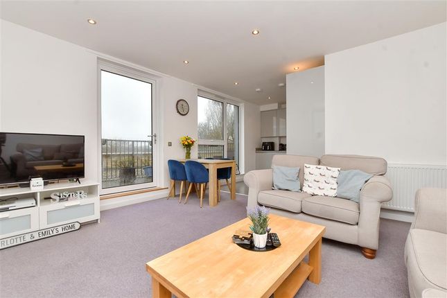 2 bed flat