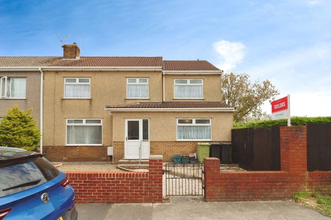 5 bedroom semi-detached house for sale