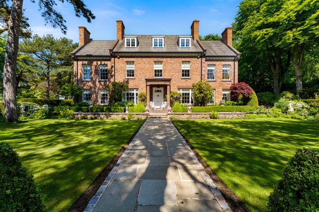 6 bedroom detached house for sale