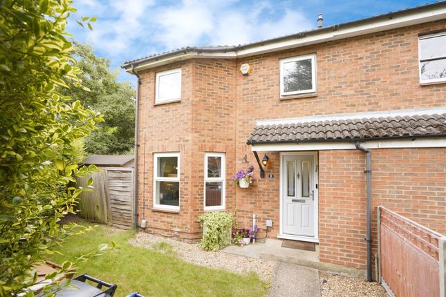 2 bedroom semi-detached house for sale