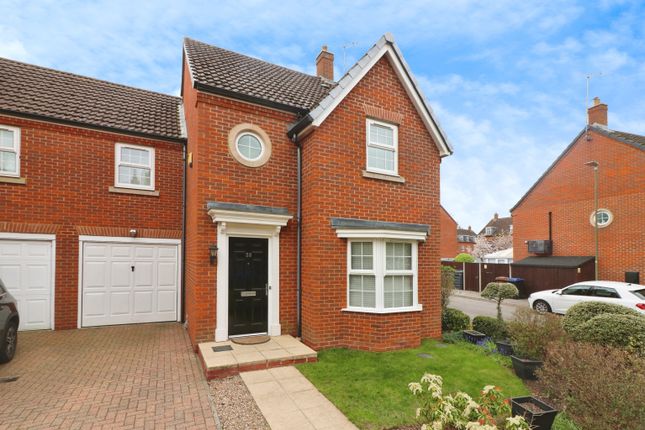 Langstone Ley, Welwyn Garden City, AL7 4 bed link detached house for sale