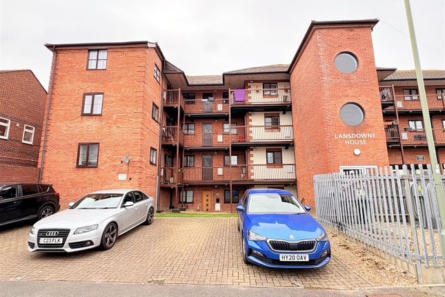 Lansdowne House, Gosport PO12 1 bed ground floor flat for sale