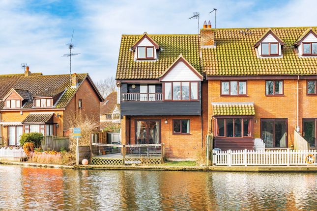 Bure Close, Wroxham 3 bed end of terrace house for sale