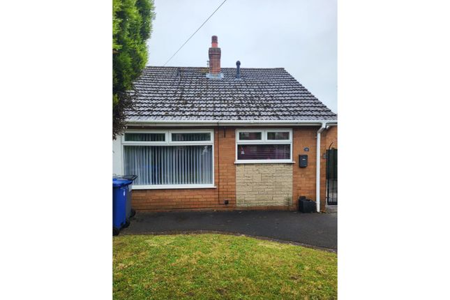 3 bed semi-detached bungalow