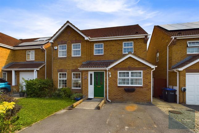Cornbrash Rise, Trowbridge BA14 5 bed detached house for sale